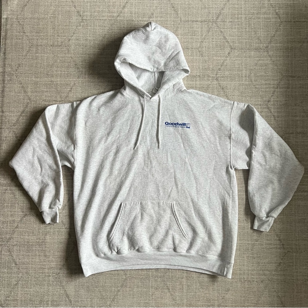 Hanes Goodwill WA Men’s Light Grey Pullover Hoodie Sweatshirt XL